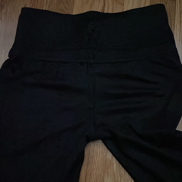Black velvet high waisted pants - Picture 3 of 3